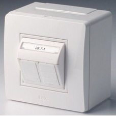 Коробка PDD-N60 с 2 розетками Brava RJ45 кат.5E (телефон/компьютер) бел. DKC 10656